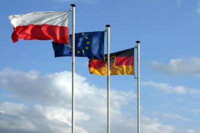 Zahnbehandlungen und Zahnersatz in Polen sind für viele Versicherte selbstverständlich ,  (c) steffen hellwig  / pixelio.de Zahnbehandlungen und Zahnersatz in Polen sind für viele Versicherte selbstverständlich ,  (c) steffen hellwig  / pixelio.de