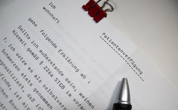 Eine Patientenverfügung kann formlos selbst erstellt werden Eine Patientenverfügung kann formlos selbst erstellt werden