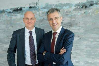 Martin Litsch (re) und Jens Martin Hoyer (li) - Vorstände des AOK Bundesverbandes,  (c) AOK Bundesvorstand Martin Litsch (re) und Jens Martin Hoyer (li) - Vorstände des AOK Bundesverbandes,  (c) AOK Bundesvorstand