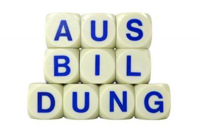 Ausbildung bei der Krankenkasse ,  U. Weinreich / pixelio.de