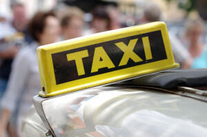 Taxifahrten und Krankenkasse ,  (c) Michael kauer / pixabay / CC0 Taxifahrten und Krankenkasse ,  (c) Michael kauer / pixabay / CC0