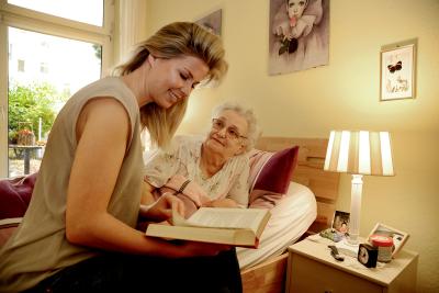 Pflege zu Hause ,  (c) Michael B. Rehders