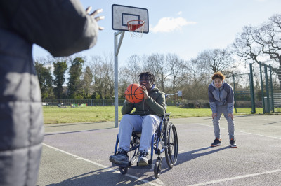 Sportrollstuhl und Krankenkasse,  (c) Getty Images / Daisy-Daisy
