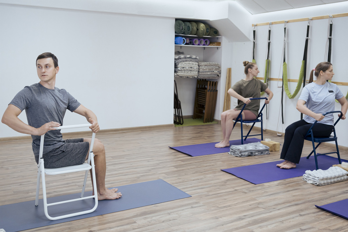 Gruppenübungen in einer Reha-Maßnahme Gruppenübungen in einer Reha-Maßnahme