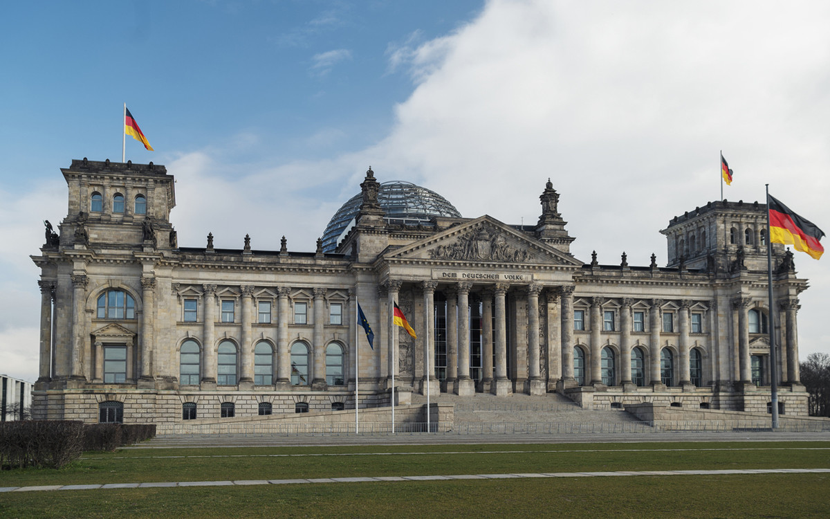 Kritik an der Sparreform im Gesundheitsausschuss des Bundestages 