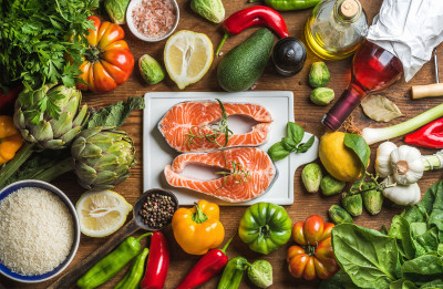 Mediterrane Ern&auml;hrung - k&ouml;stlich und wertvoll f&uuml;r die Gesundheit ,  (c) getty Images / Foxys_forest_manufacture