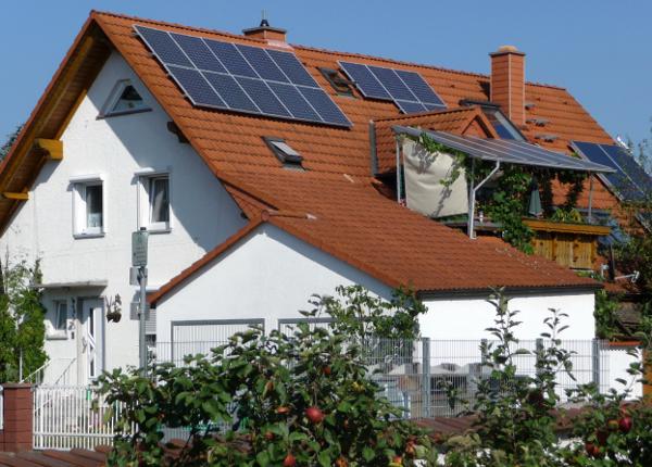 Einkünfte von Photovoltaik sind auch für Rentner beitragspflichtig Einkünfte von Photovoltaik sind auch für Rentner beitragspflichtig