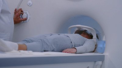 Moderne Computertomoprafie (CT),  (c) Getty Images / Exgeniy Shkolenko
