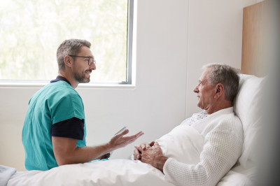 Bild zum Beitrag Was macht der soziale Dienst in Kliniken?  (c) Getty Images / monkeybusinessimages