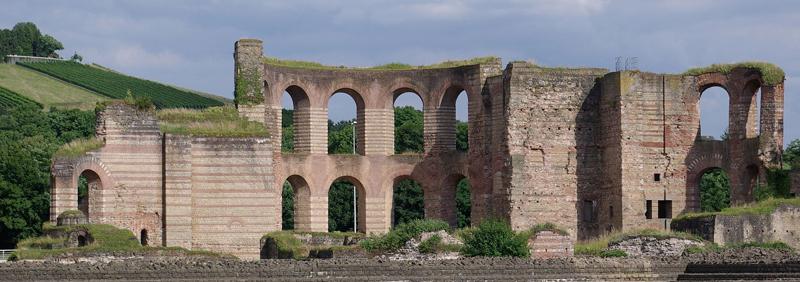 Ruinen der antiken Kaiserthermen bei Trier 